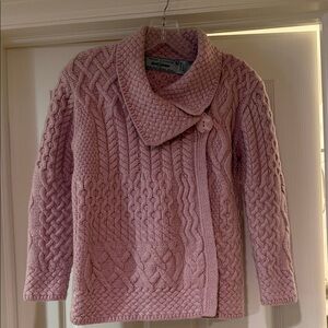 Aran Crafts soft merino wool one-button cable knit cardigan Pink Sz M Beautiful!